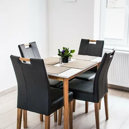 Moselrose Apartament *